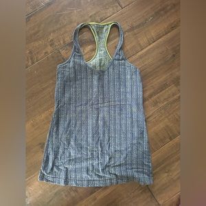 Lulu lemon tank